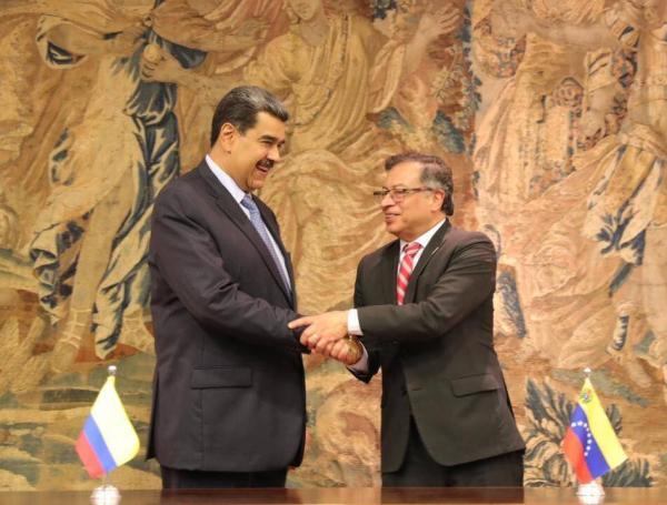 Petro sale en defensa de Maduro: "He recibido su apoyo para derrotar los grupos narcotraficantes de la frontera"