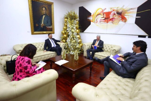 Gobierno de Maduro reduce la representación diplomática de Países Bajos, Francia e Italia