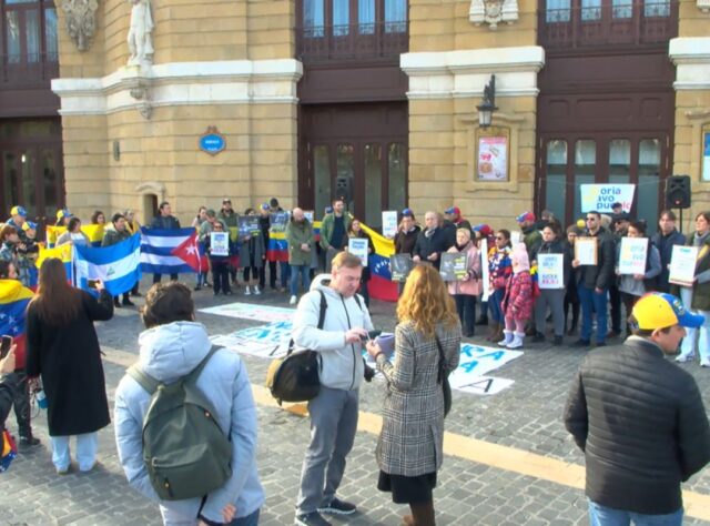 Venezolanos en España protestaron contra Maduro y apoyaron la lucha opositora