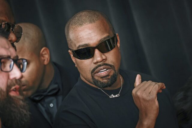 Kanye West lanza su álbum Donda 2