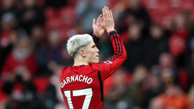 ¿Qué permitió a Alejandro Garnacho hacer historia en el Manchester United?