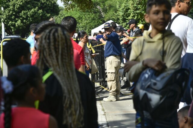 Regularización de venezolanos en Colombia en riesgo por decisión de Trump