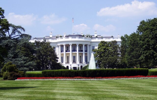 The Washington Post: Casa Blanca pidió cesar tests con polígrafo en el Pentágono