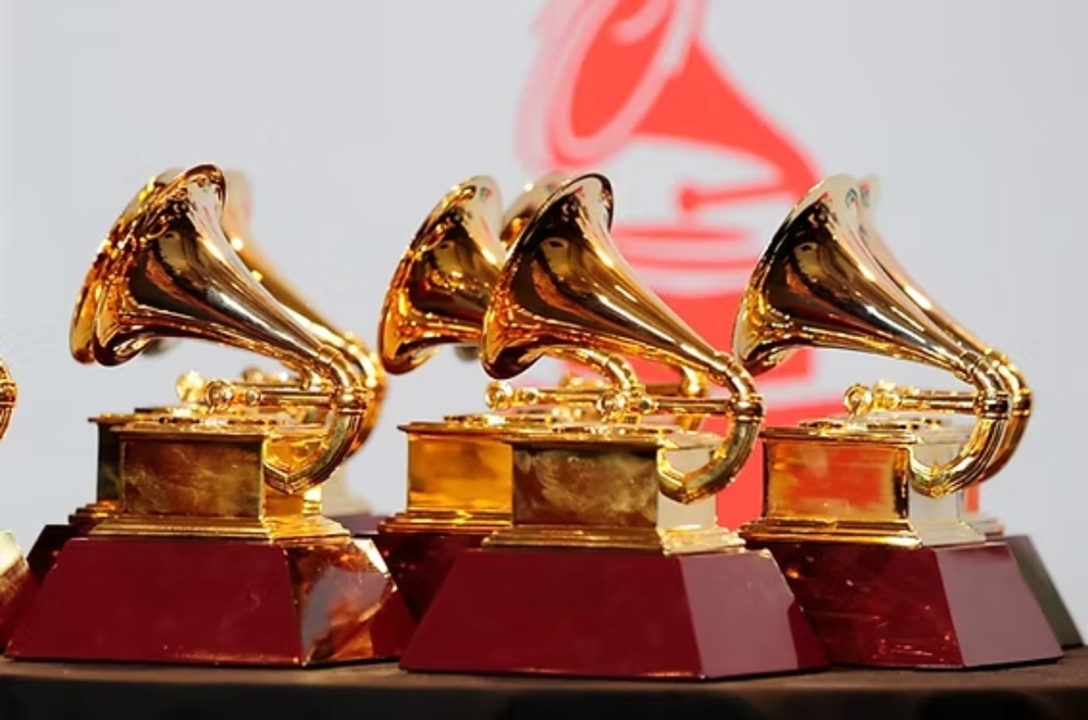Venezolanos deslumbran en los Latin Grammy 2025 con múltiples premios, incluido Rawayana por 