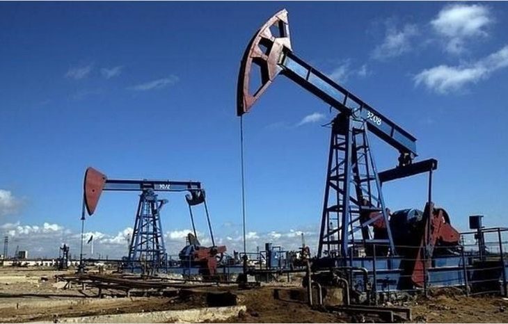El petróleo se dispara tras la elección del hijo de Jamenei como nuevo líder de Irán