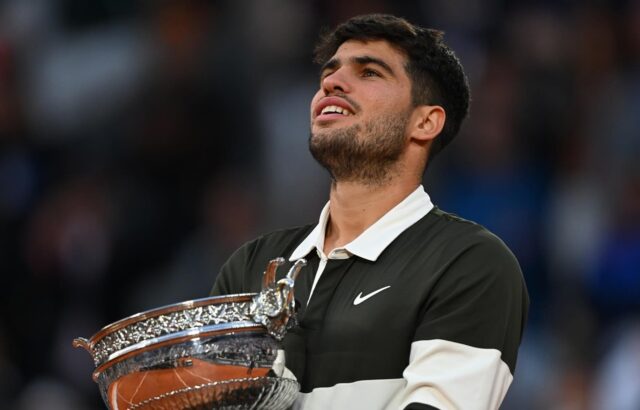 Carlos Alcaraz triunfa en Roland Garros en juego de más de 5 horas contra Jannik Sinner