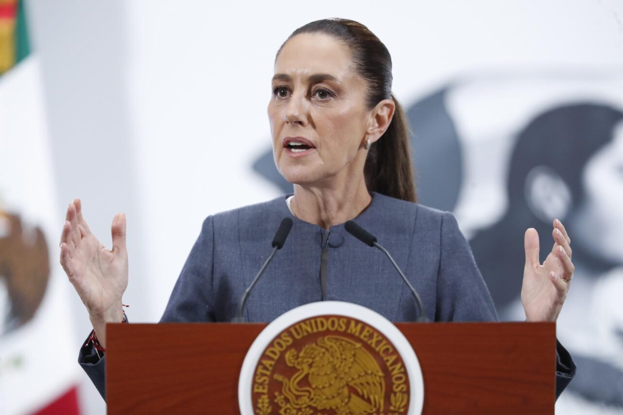 México admite que "no hay fecha" para reanudar exportaciones de ganado a EEUU por plaga
