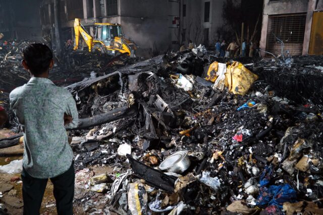 Identifican a 210 víctimas del accidente de Air India y entregan 187 cuerpos
