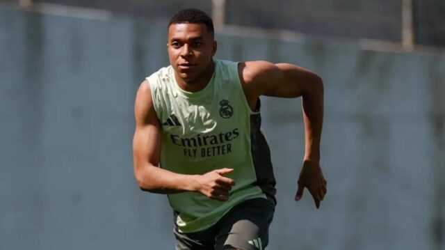 Kylian Mbappé recibe el alta médica