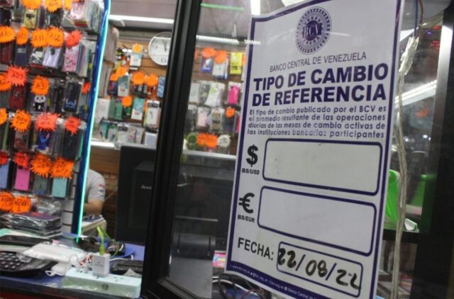 Consecomercio: Es legal fijar precios usando cualquier moneda publicada por el BCV