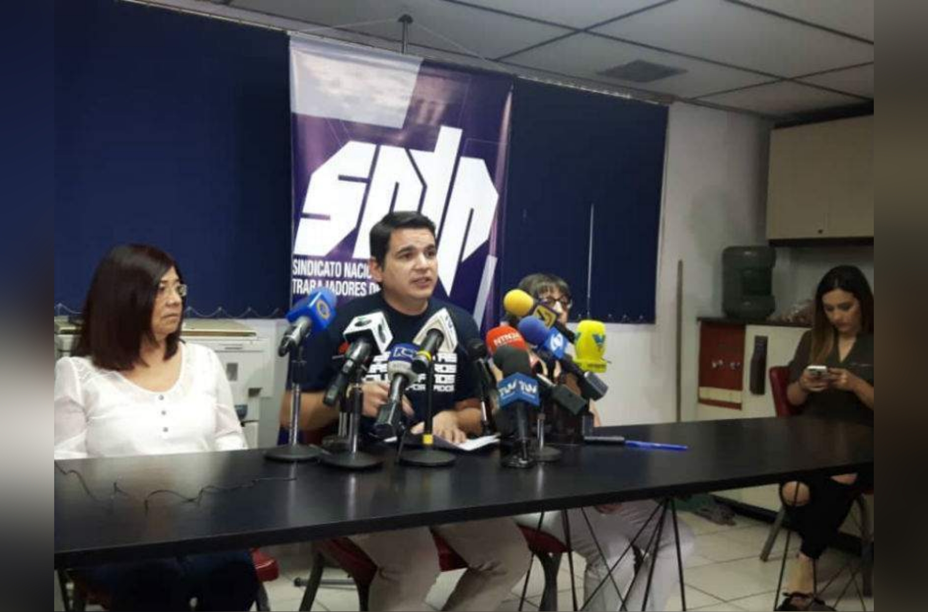 SNTP denuncia retrasos en aplicación de amnistía para periodistas