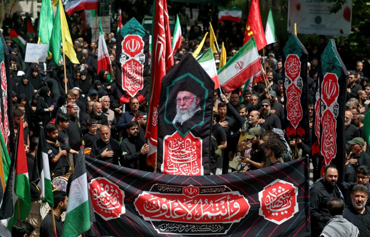 Irán- (2)