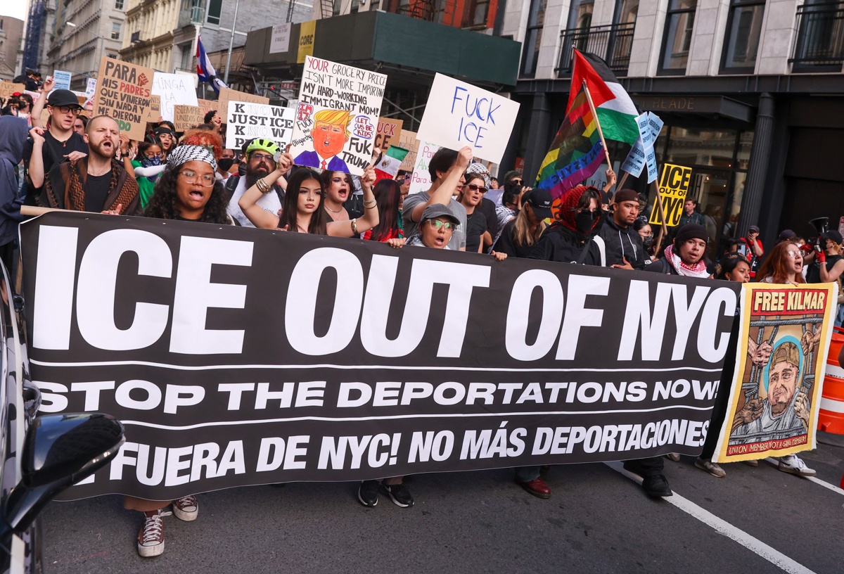 President Trumps immigration measures led to surge in ICE arrest levels