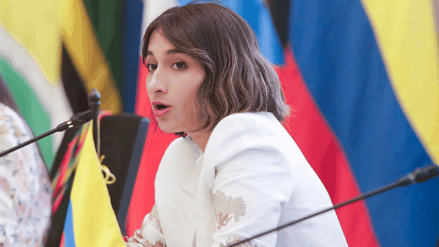 Laura Sarabia deja la Cancillería y anuncia que su ciclo en el gobierno de Petro ha terminado