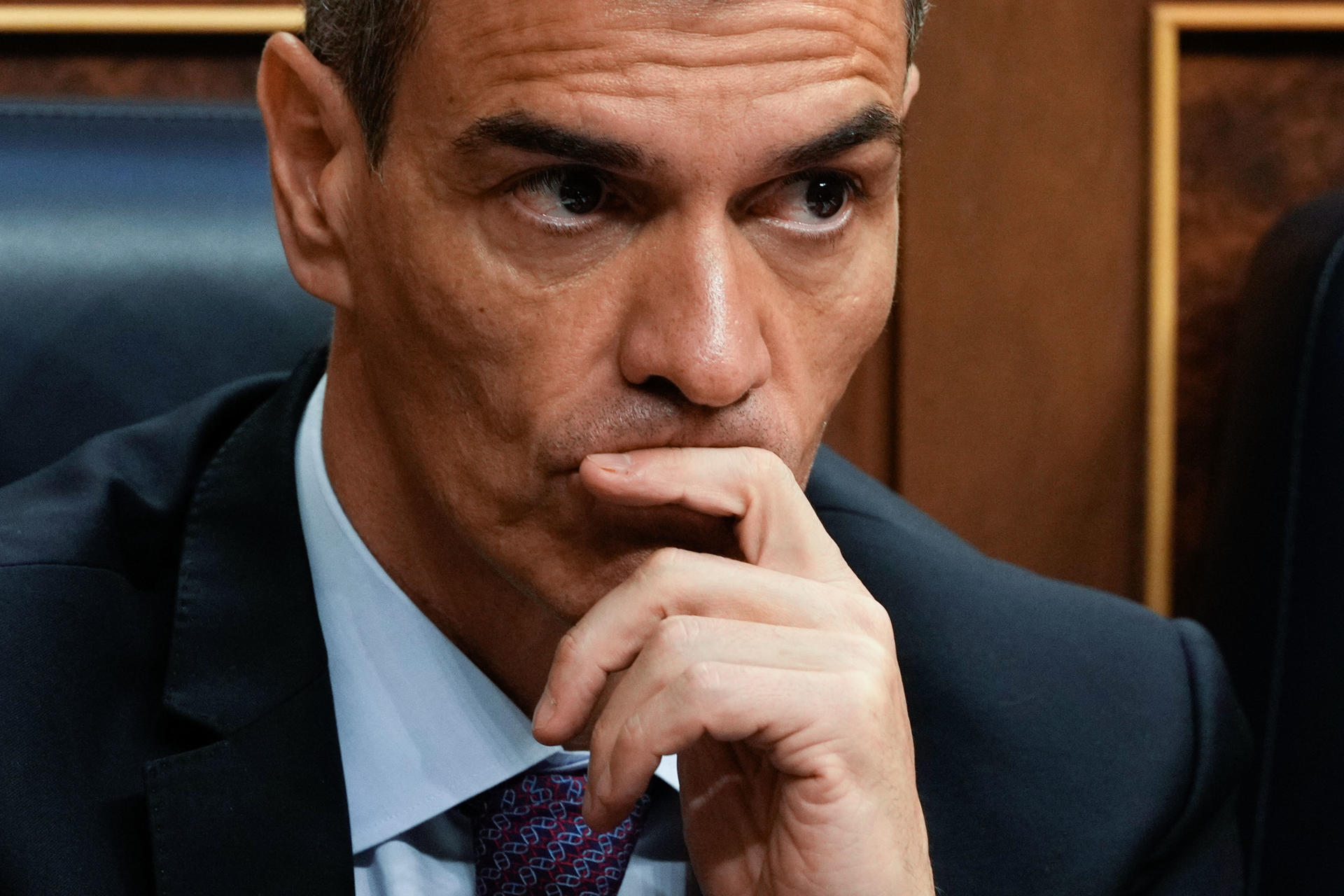 Pedro Sánchez está decidido a seguir en el poder y niega ser un corrupto: “No tiraré la toalla”