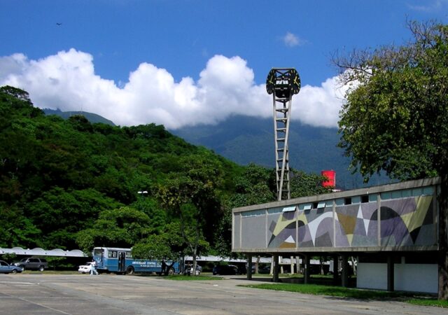 UCV ha perdido hasta 50% de sus profesores por los bajos salarios