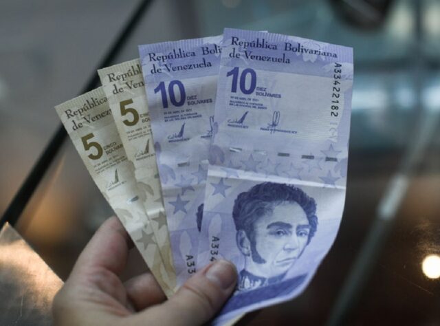 Pagos en supermercados se realizan 95% en bolívares