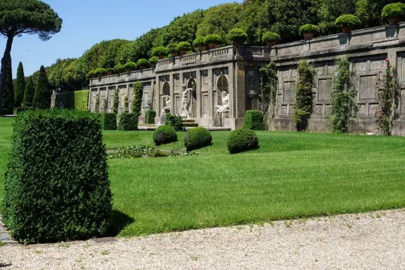 Los jardines de la residencia de verano de los papas viene operando desde 2023 como un centro de formación medioambiental. Getty Images