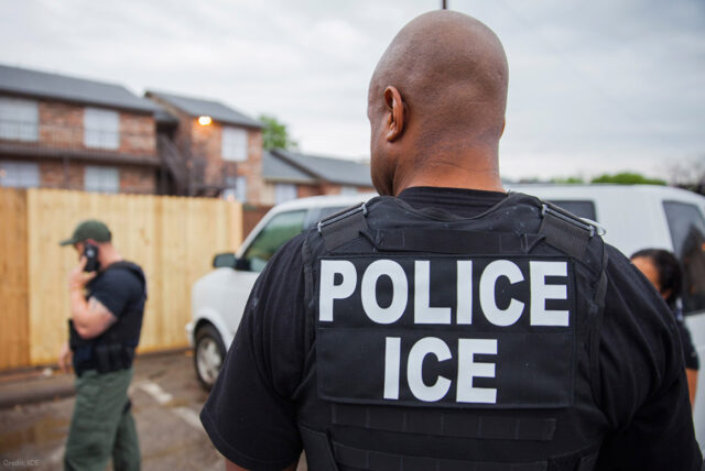 ICE podrá deportar migrantes a terceros países con solo seis horas de notificación previa
