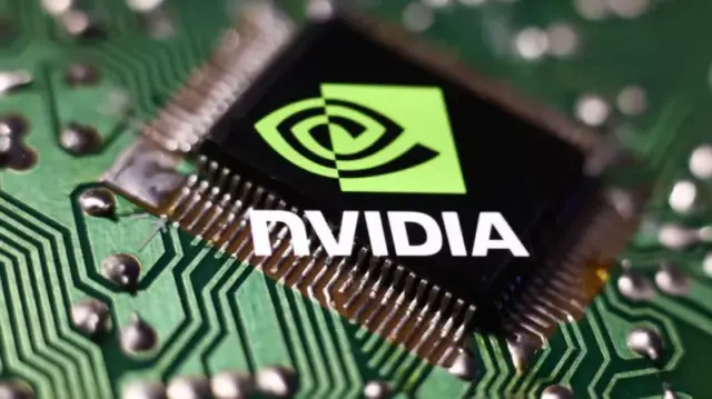Nvidia impulsa Wall Street y reanuda venta de chips para IA en China