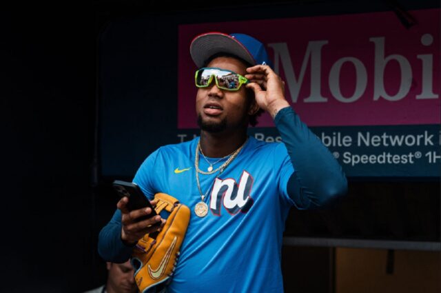 Ronald Acuña se quiere quedar con los Bravos