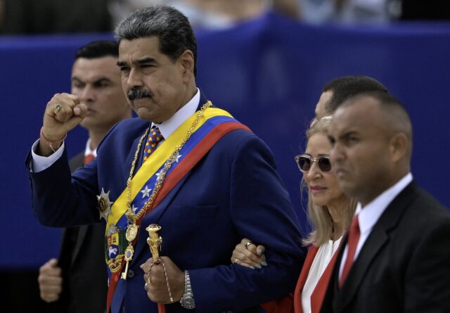 Diplomacia de rehenes: Maduro usa detenciones de extranjeros como estrategia política