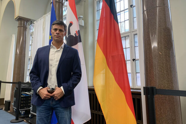 Leopoldo López insiste en que Maduro se aferra al poder de manera ilegítima
