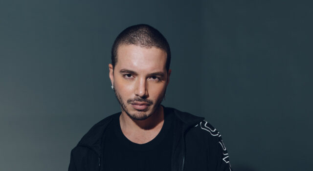 J Balvin regresa a la raíz del reguetón con Mixteip