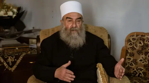La historia de Hikmat al Hijri, el líder espiritual de los drusos en Siria que nació en Venezuela, y cuál es la conexión de esta minoría religiosa de Medio Oriente con el país sudamericano La historia de Hikmat al Hijri, el líder espiritual de los drusos en Siria que nació en Venezuela, y cuál es la conexión de esta minoría religiosa de Medio Oriente con el país sudamericano