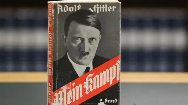 Por qué mi abuelo tradujo "Mi lucha", el infame libro en el que Hitler expuso las ideas del nazismo