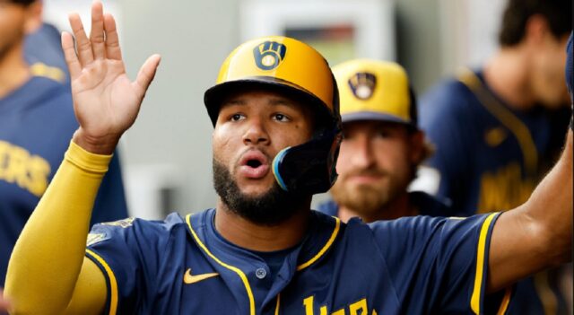 Jackson Chourio extendió a 17 su racha de juegos con hits