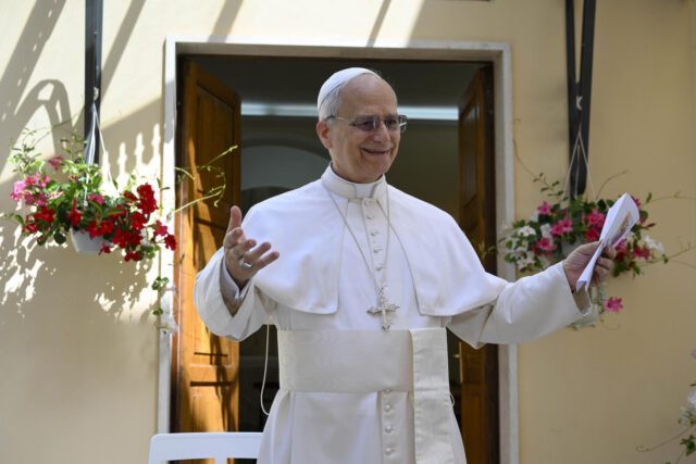 El Papa vuelve a Castel Gandolfo para un nuevo periodo de vacaciones