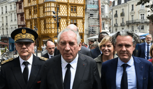 Austeridad histórica en Francia: la propuesta de Bayrou y sus implicaciones nacionales