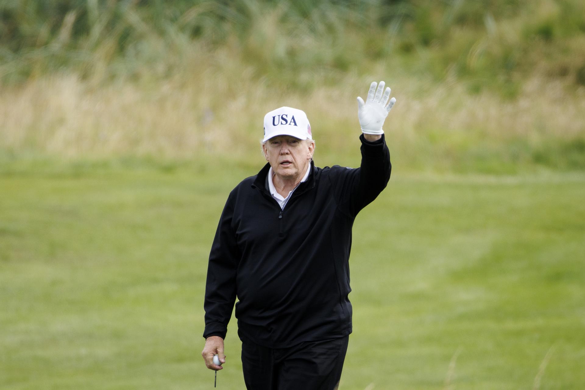 Trump aseguró que Epstein le "robó" algunas de las empleadas de su spa en Mar-a-Lago