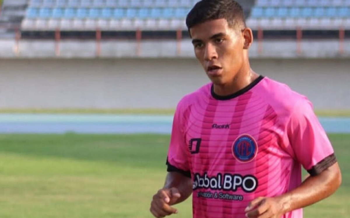 Roberth Patiño fichó con el Deportivo Cali