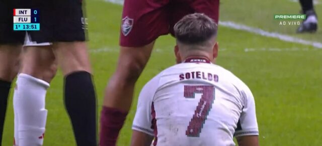 Yeferson Soteldo salió lesionado de un juego de la Copa Brasil