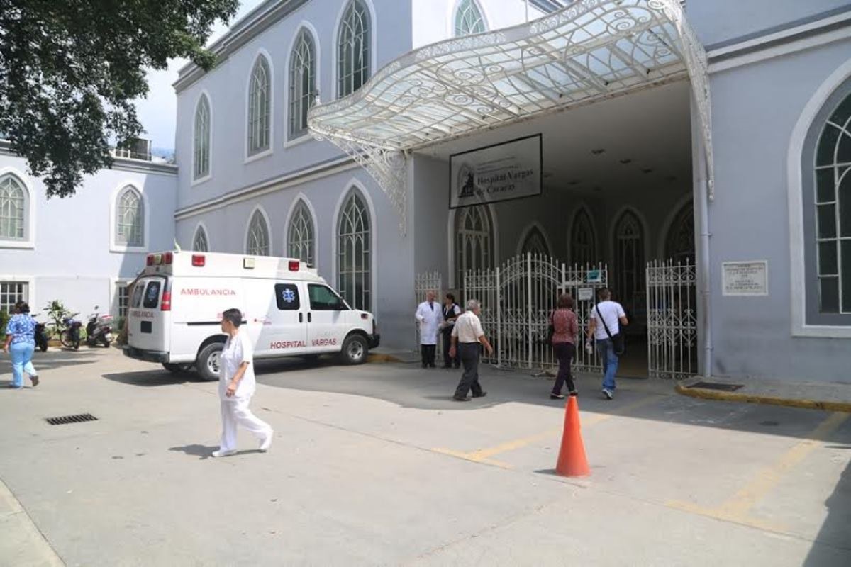Siete detenidos por doble homicidio en el hospital Vargas: el crimen fue ordenado desde EE UU