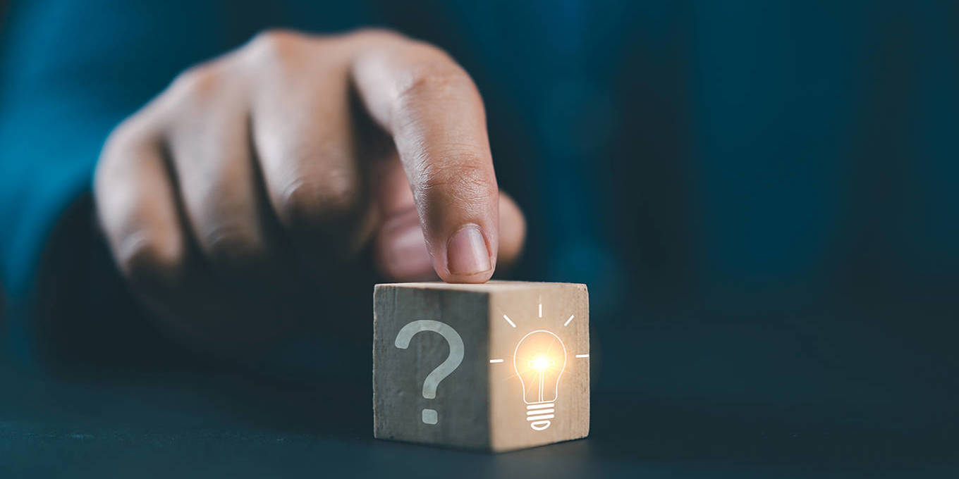 ¿Los economistas son arquitectos o auditores?