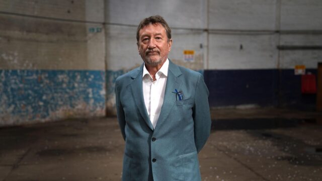 Creador de Peaky Blinders a cargo del guion de la nueva película de James Bond