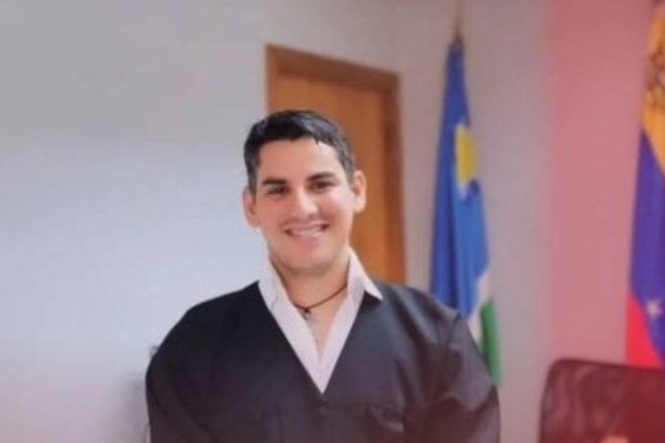 Alertan sobre grave estado de salud del abogado detenido Franyer Hernández