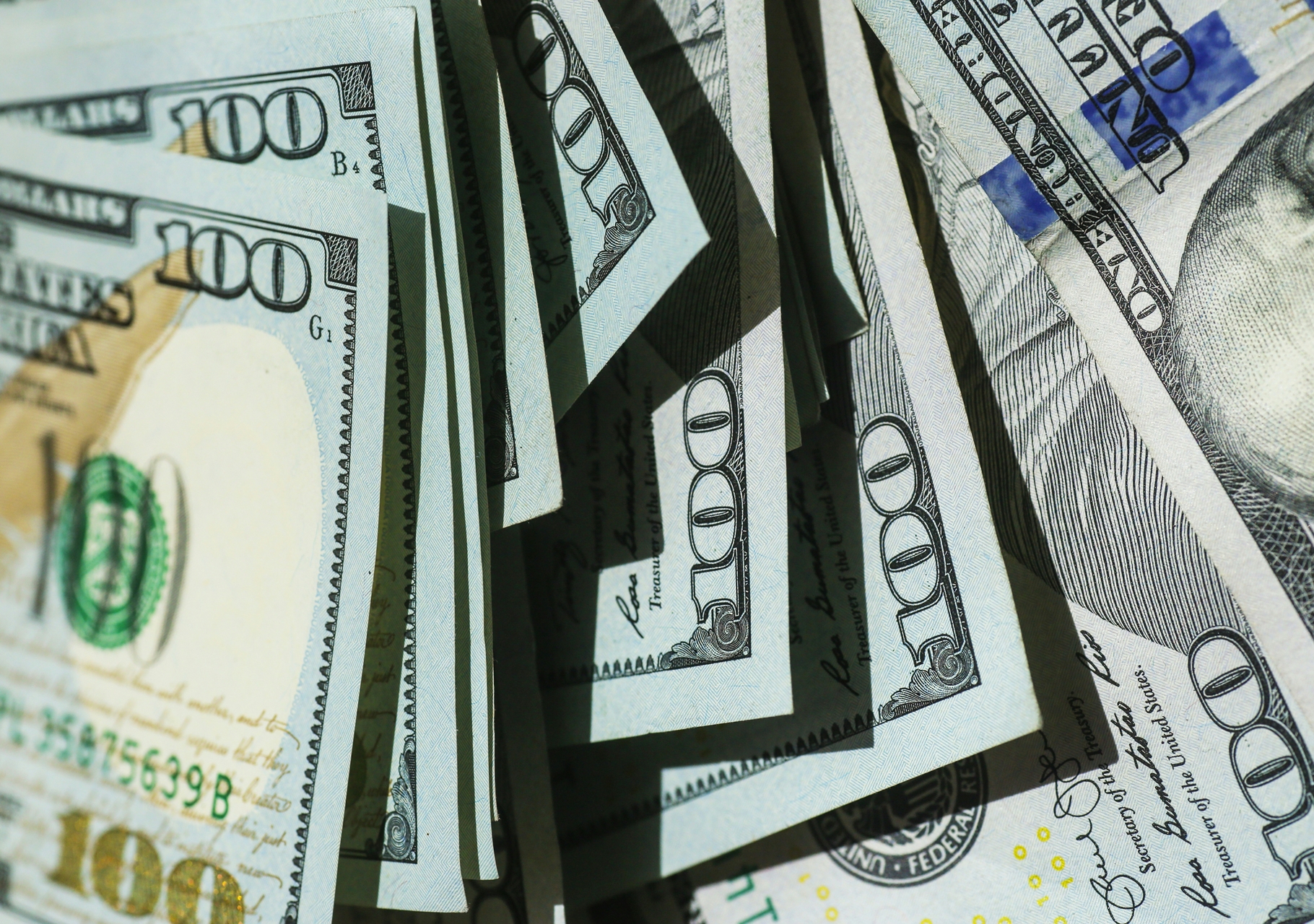 BCV vendió 540 millones de dólares a la banca en julio, el mayor monto mensual de este año