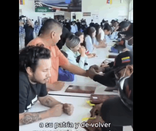 207 migrantes venezolanos repatriados desde Texas llegan al país