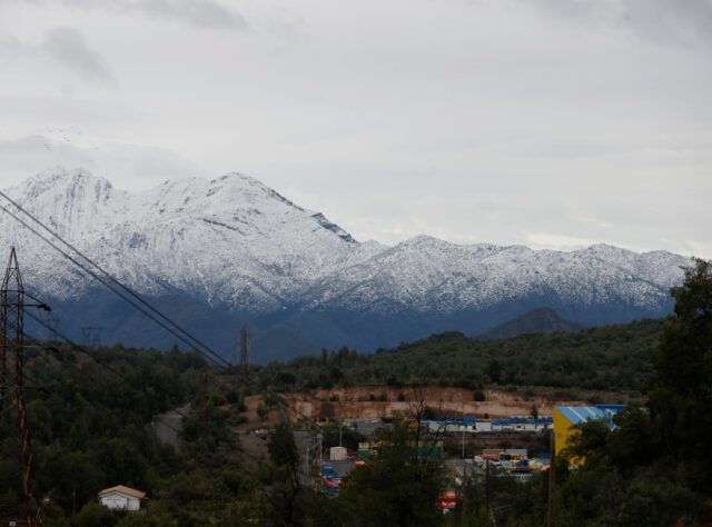 Hallan cuerpo de uno de los cinco mineros atrapados en El Teniente en Chile