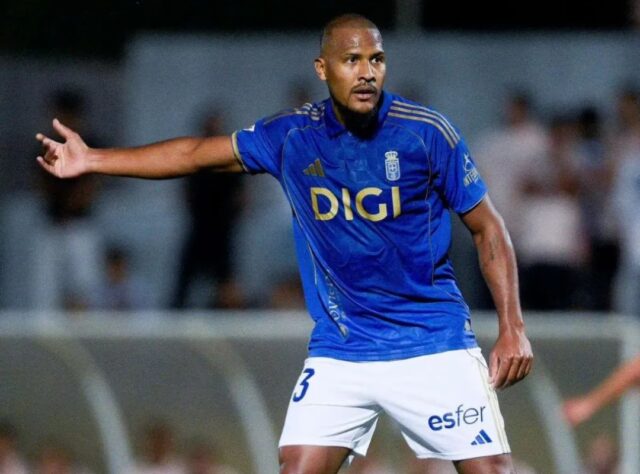 Gol de Salomón Rondón le da al Oviedo su primer triunfo de pretemporada
