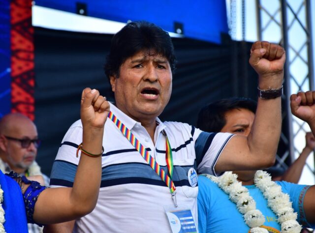 Evo Morales dice que Bolivia votaría nulo si él no es candidato presidencial