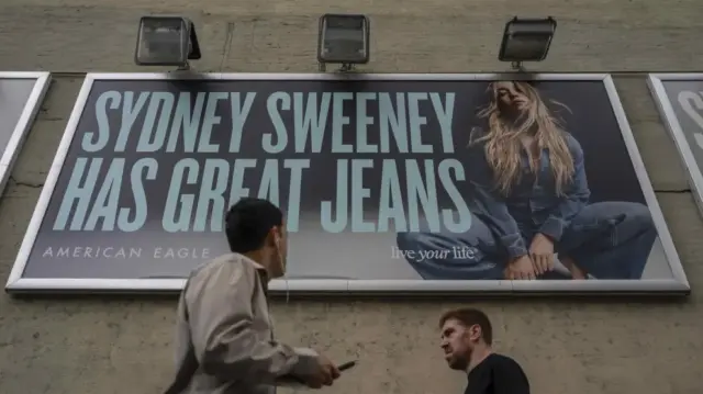 Polémico respaldo de Trump a Sydney Sweeney impulsa a American Eagle en Wall Street