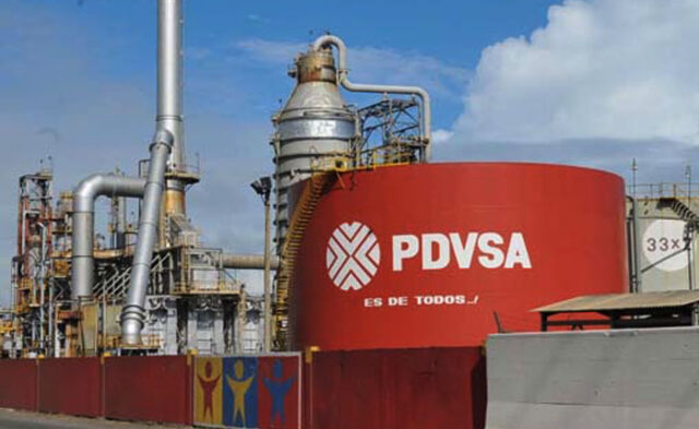 Exportaciones petroleras cayeron 10% en julio