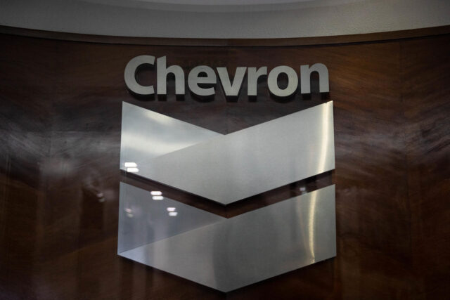 Partido Comunista denuncia irregularidades en la reactivación de las operaciones de Chevron