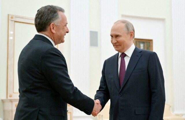 Reunión de Putin con emisario de Trump concluye sin lograr alto el fuego en Ucrania