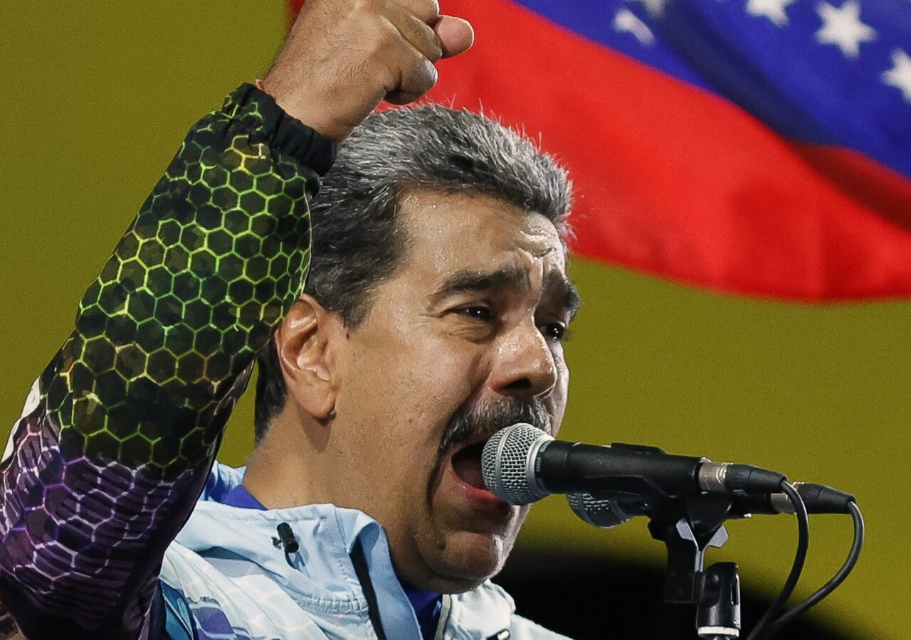 Maduro Asegura que el Sector de Petrolero Crecio Casi 15% en el Primer Trimestre del Año